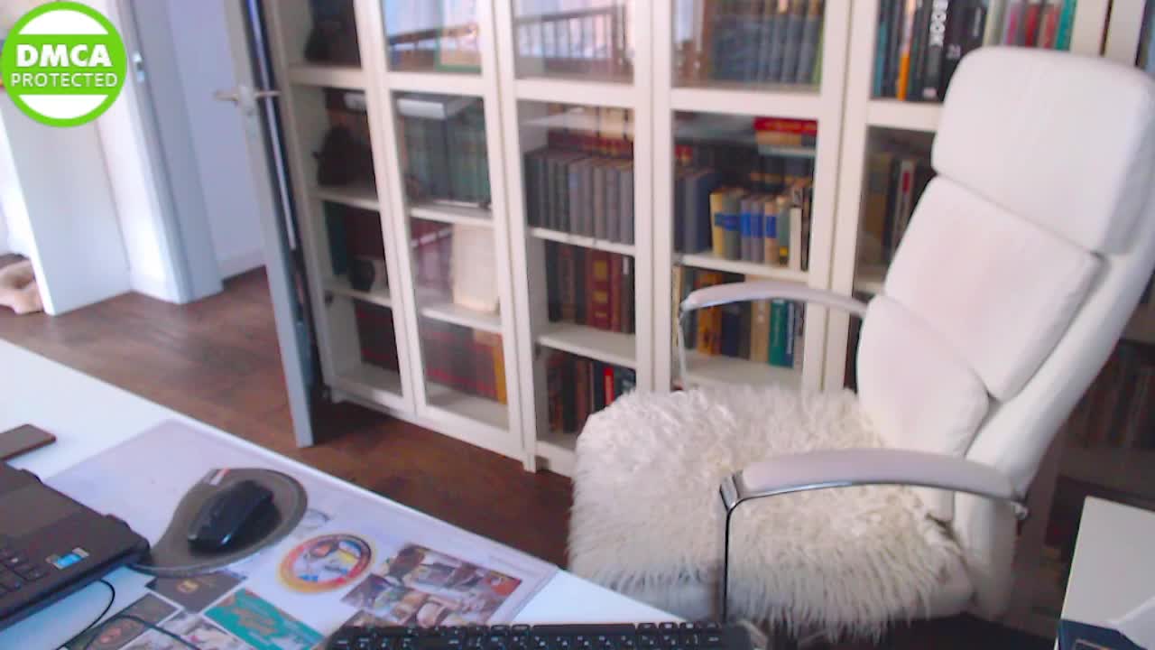 _Angelina_ Cam Model Chat October 8, 2025