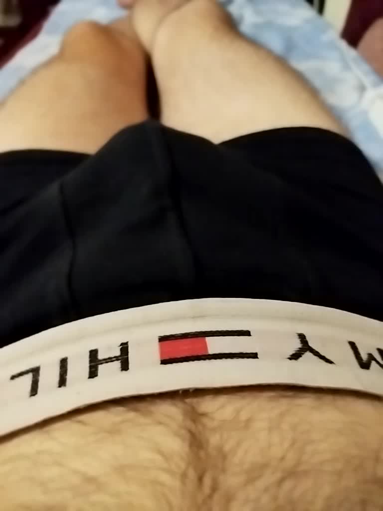 Mickey_17 Cam Model Chat October 8, 2025