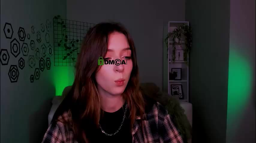 kristylovee Cam Model Chat October 8, 2025