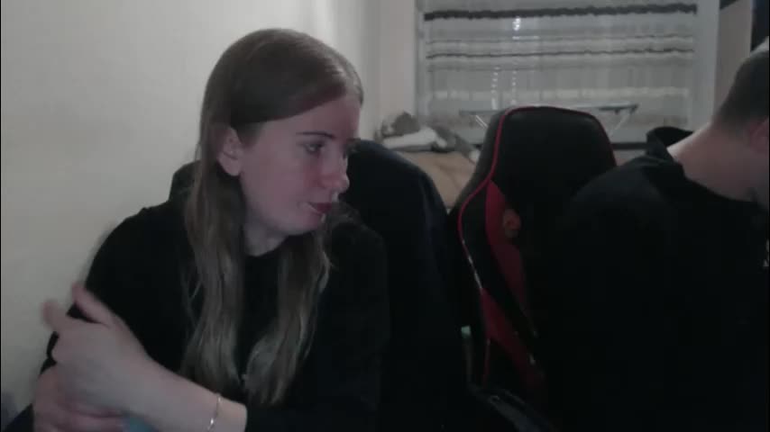 jenisandpeter Cam Model Chat October 8, 2025