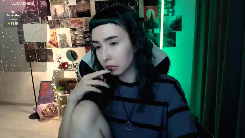 julscinamon Cam Model Chat October 8, 2025