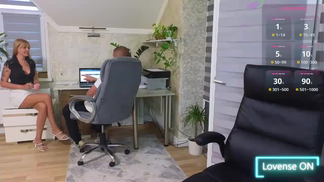 -VALERRI- Cam Model Chat October 8, 2025