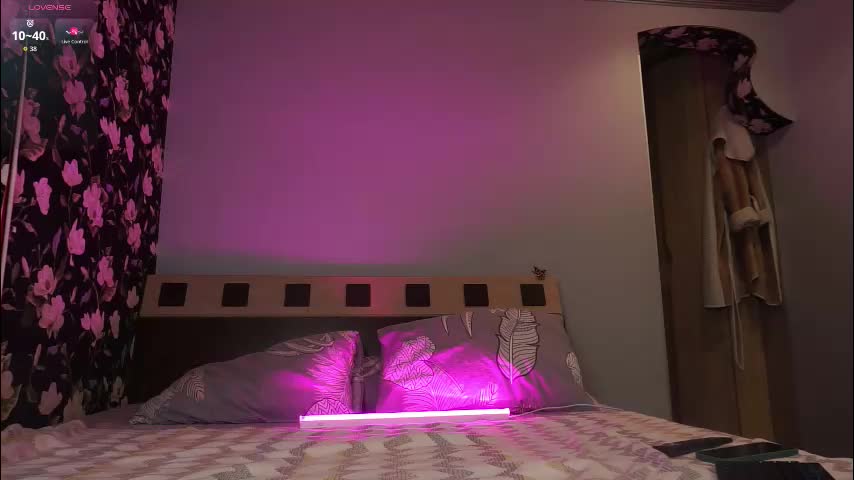 _lovely_mikh Cam Model Chat October 8, 2025