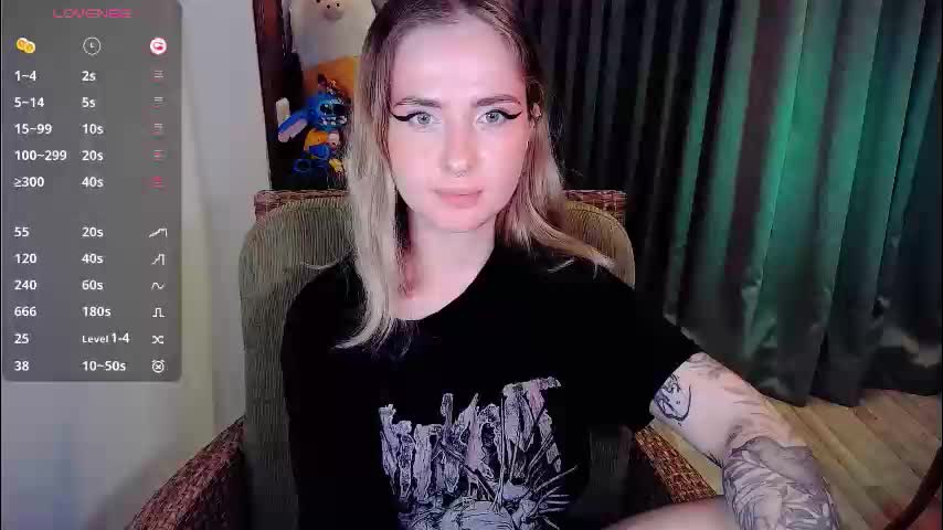 shyfoxxxy Cam Model Chat October 8, 2025