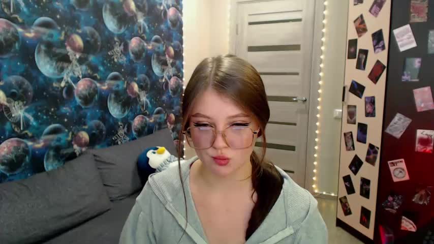 GinnyBlacky Cam Model Chat October 8, 2025