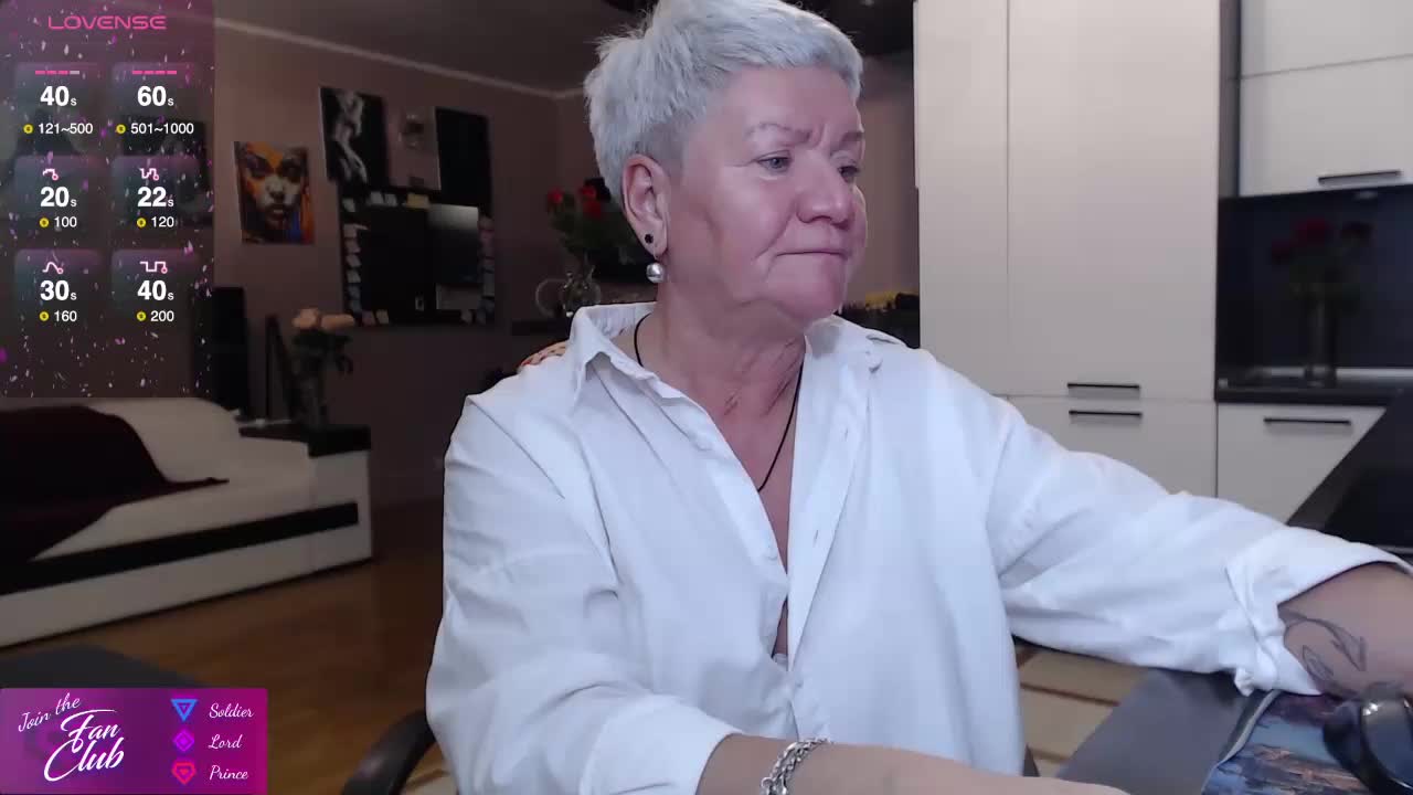 roxana-brooks Cam Model Chat October 8, 2025