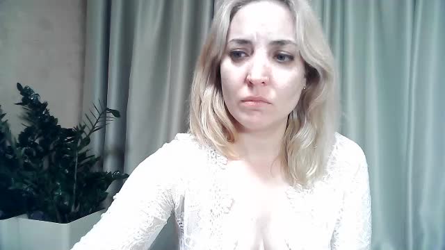 mariska-kiska Cam Model Chat October 8, 2025