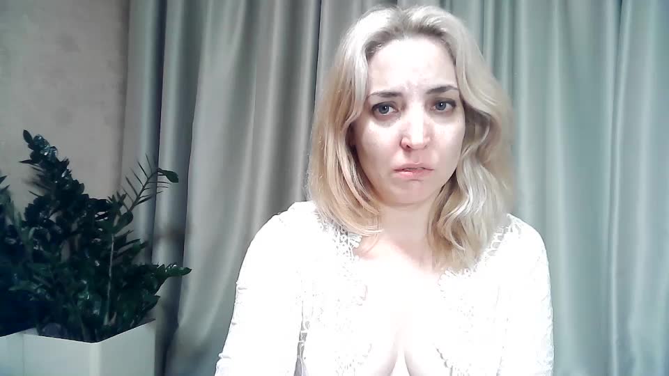 mariska-kiska Cam Model Chat October 9, 2025