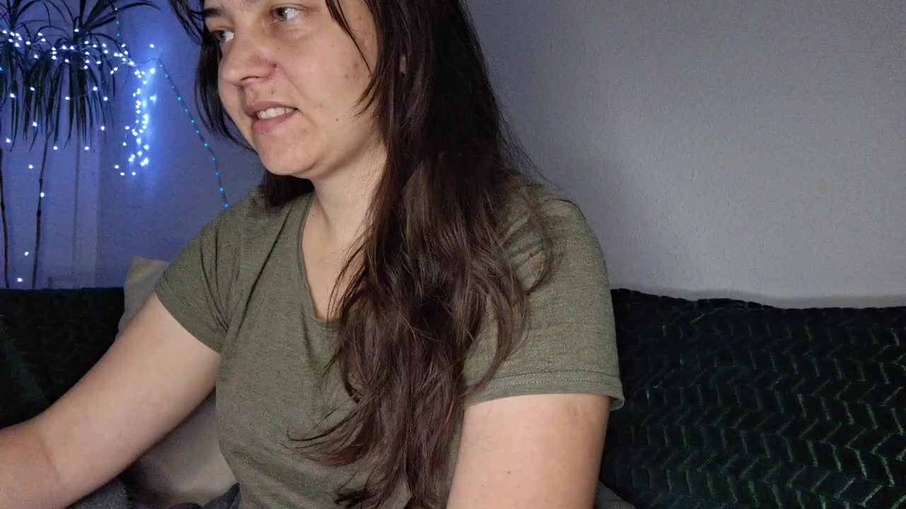 CyndeeWinter Cam Model Chat October 9, 2025