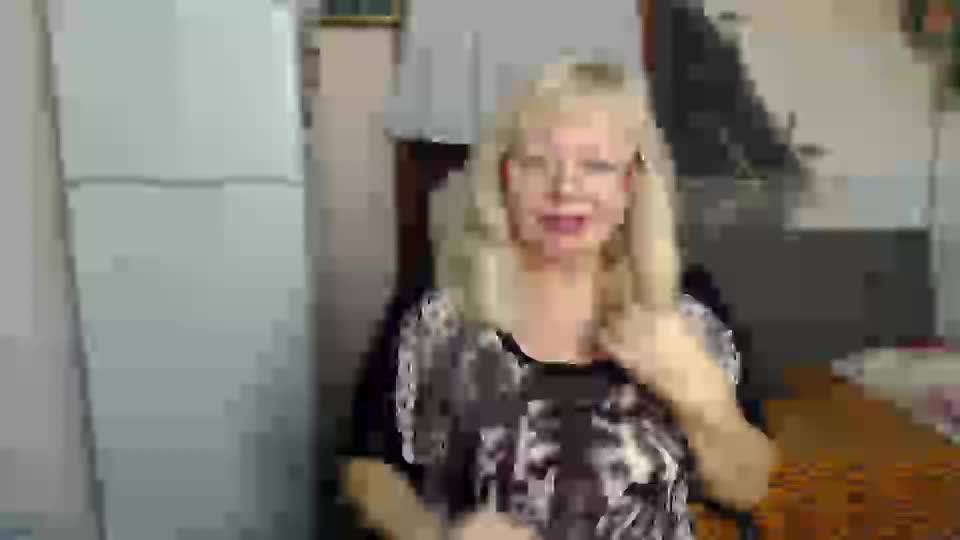 EvelynLoveShy Cam Model Chat October 9, 2025