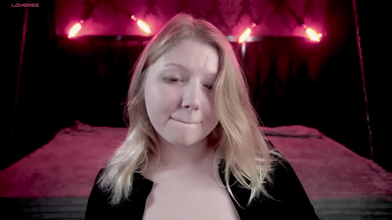 TinkerrBelll Cam Model Chat October 9, 2025