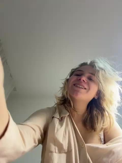 alicelaff Cam Model Chat October 9, 2025