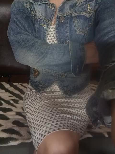 884_Sensuality_88 Cam Model Chat October 9, 2025