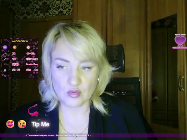 Pavuhi Cam Model Chat October 9, 2025