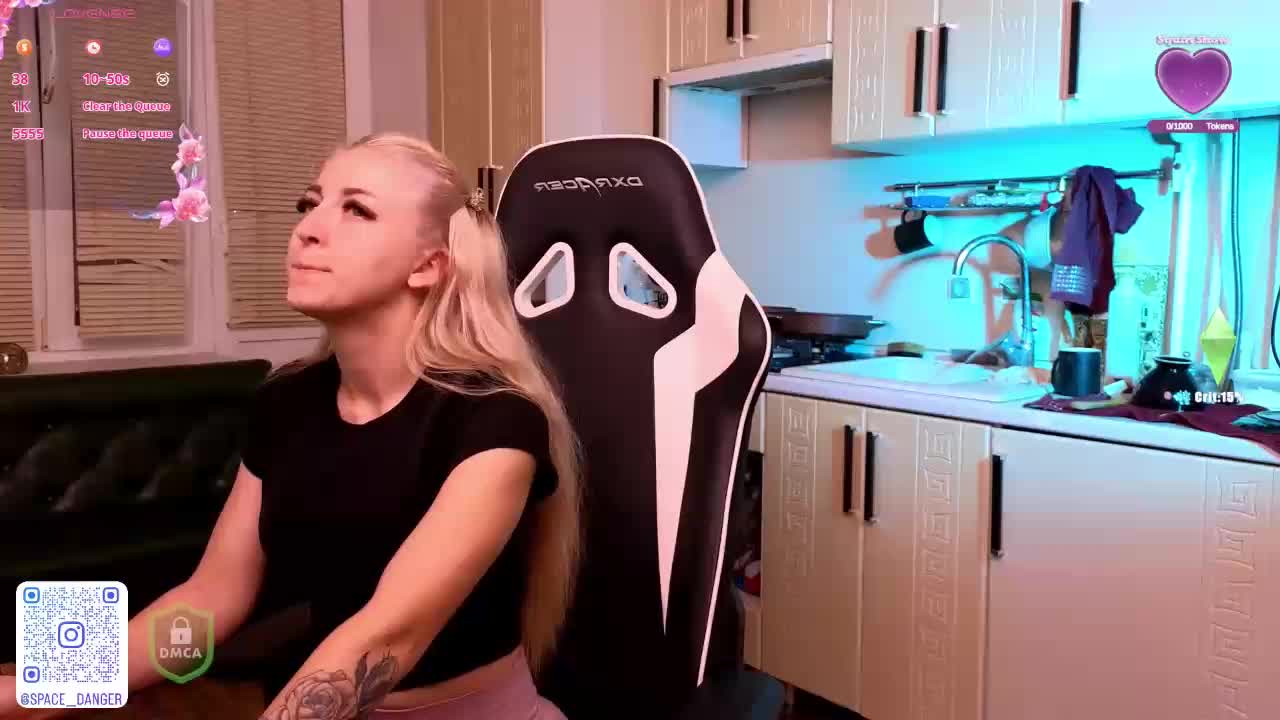 SpaceDanger Cam Model Chat October 9, 2025