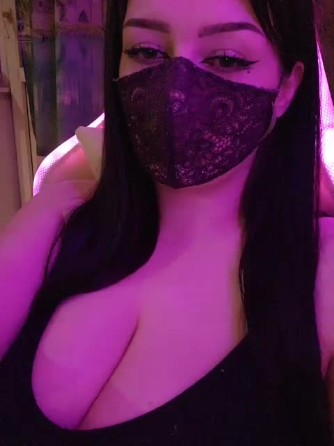 IIVII Cam Model Chat October 9, 2025