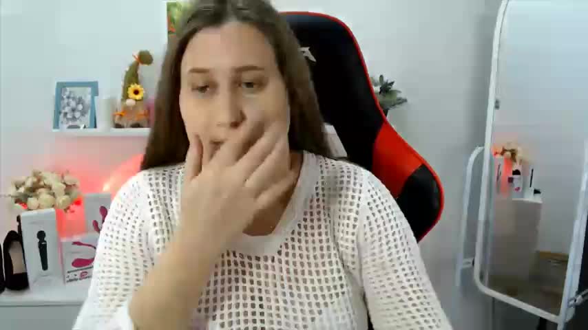 Lucky_Lana Cam Model Chat October 9, 2025