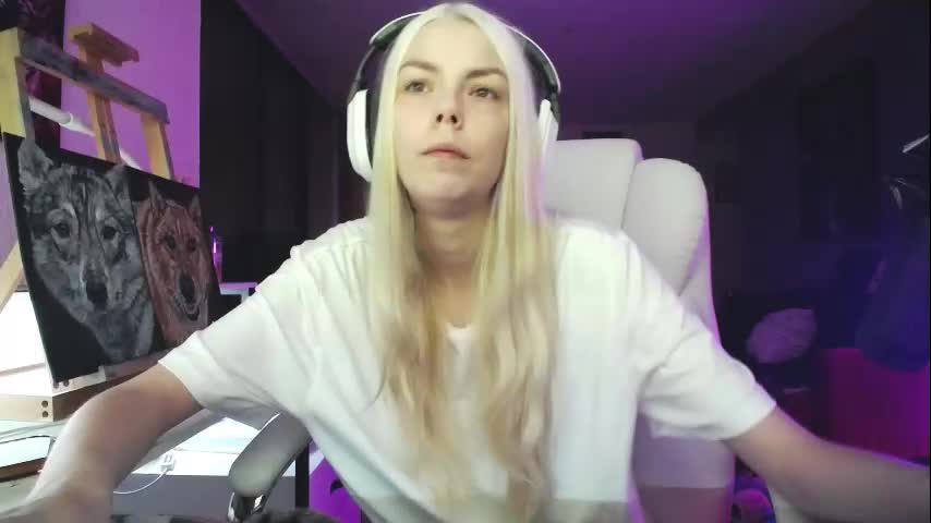 tinykylie Cam Model Chat October 9, 2025