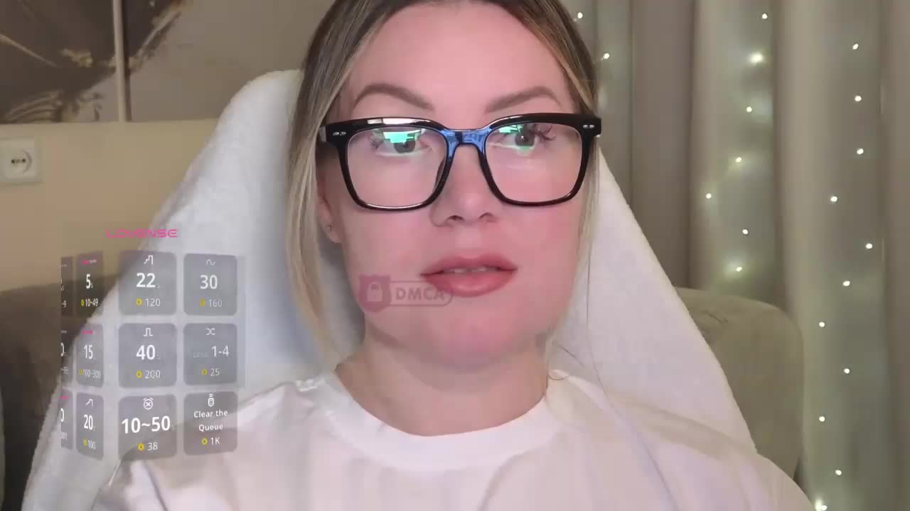 Elya_ Cam Model Chat October 9, 2025