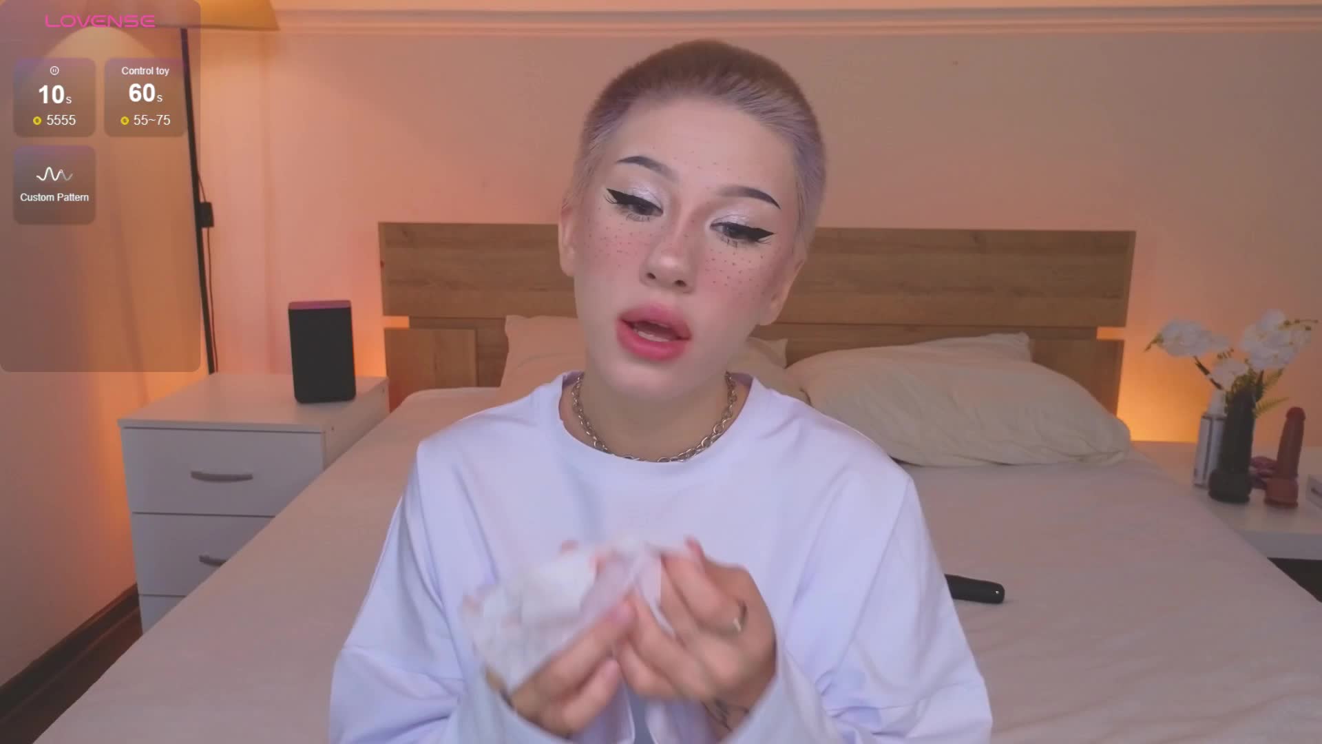 Necucubi Cam Model Chat October 9, 2025