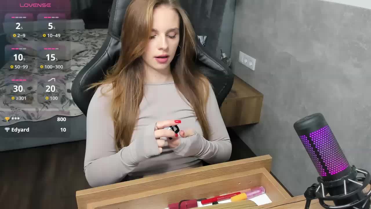 MCfly-1 Cam Model Chat October 9, 2025