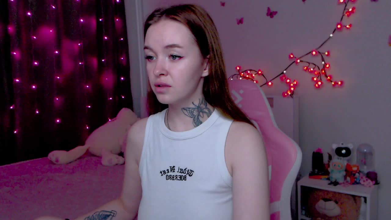 NaughtyMable Cam Model Chat October 9, 2025