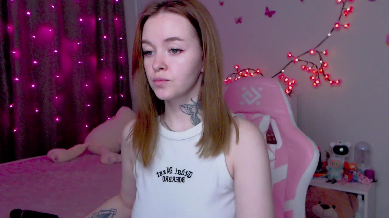 NaughtyMable Cam Model Chat October 9, 2025