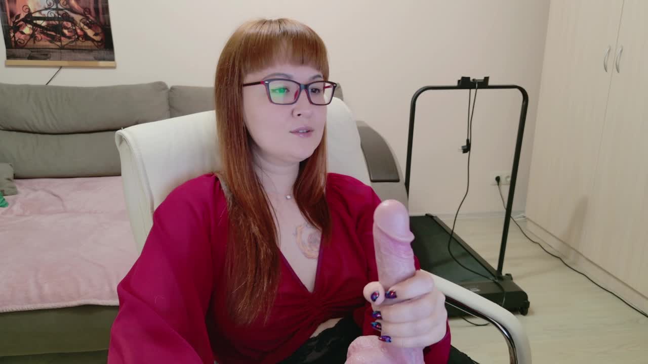 MISTRESS-FOX Cam Model Chat October 9, 2025