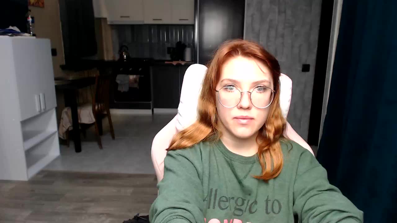 Regimasmile Cam Model Chat October 9, 2025