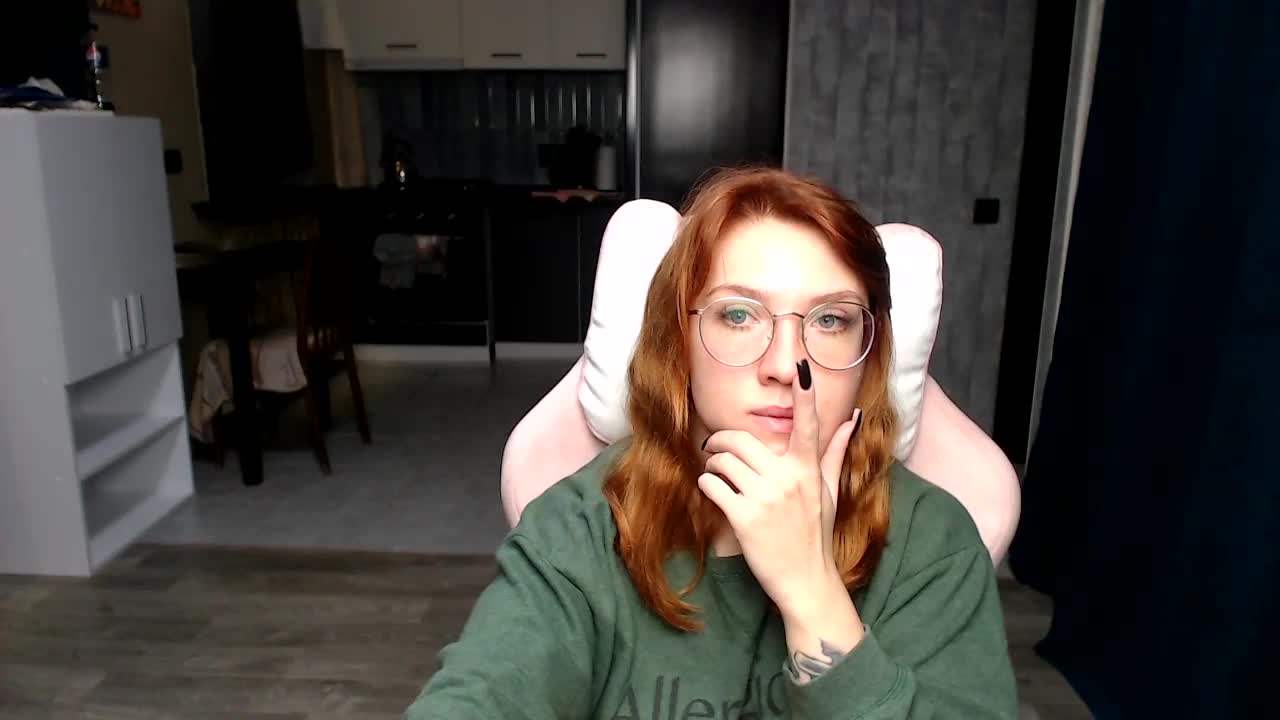 Regimasmile Cam Model Chat October 9, 2025