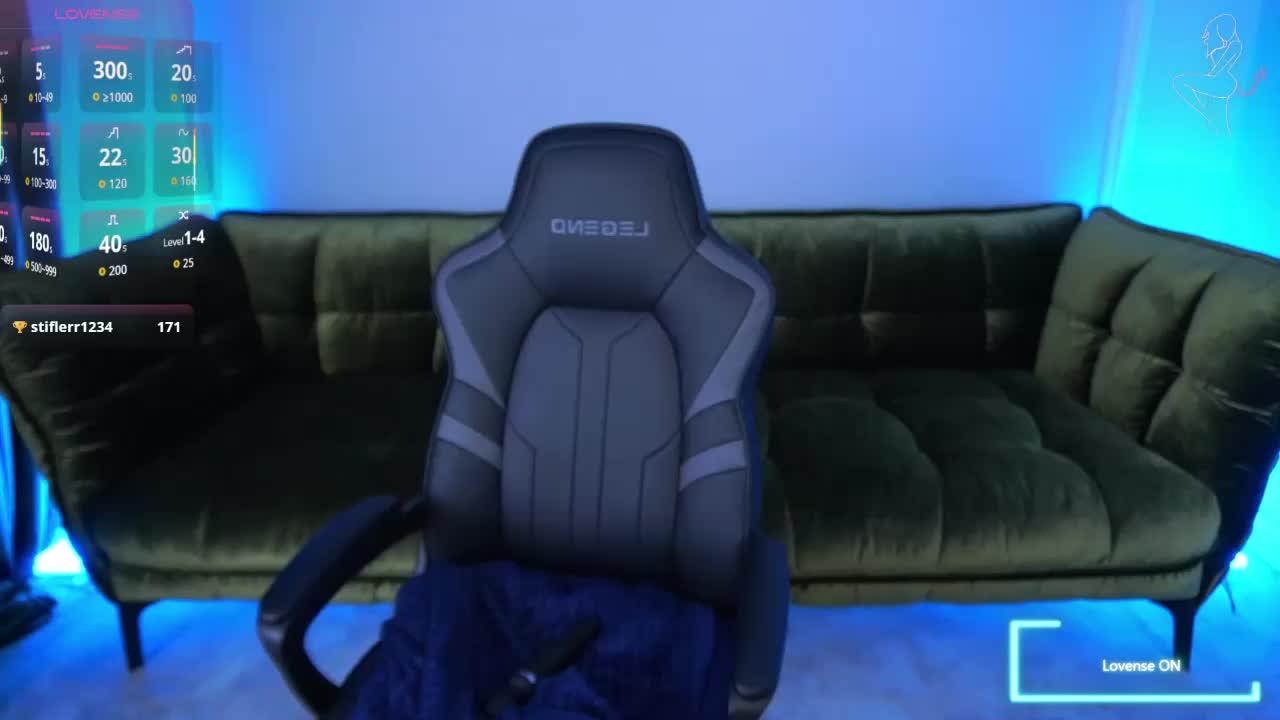 FataleNellie Cam Model Chat October 9, 2025