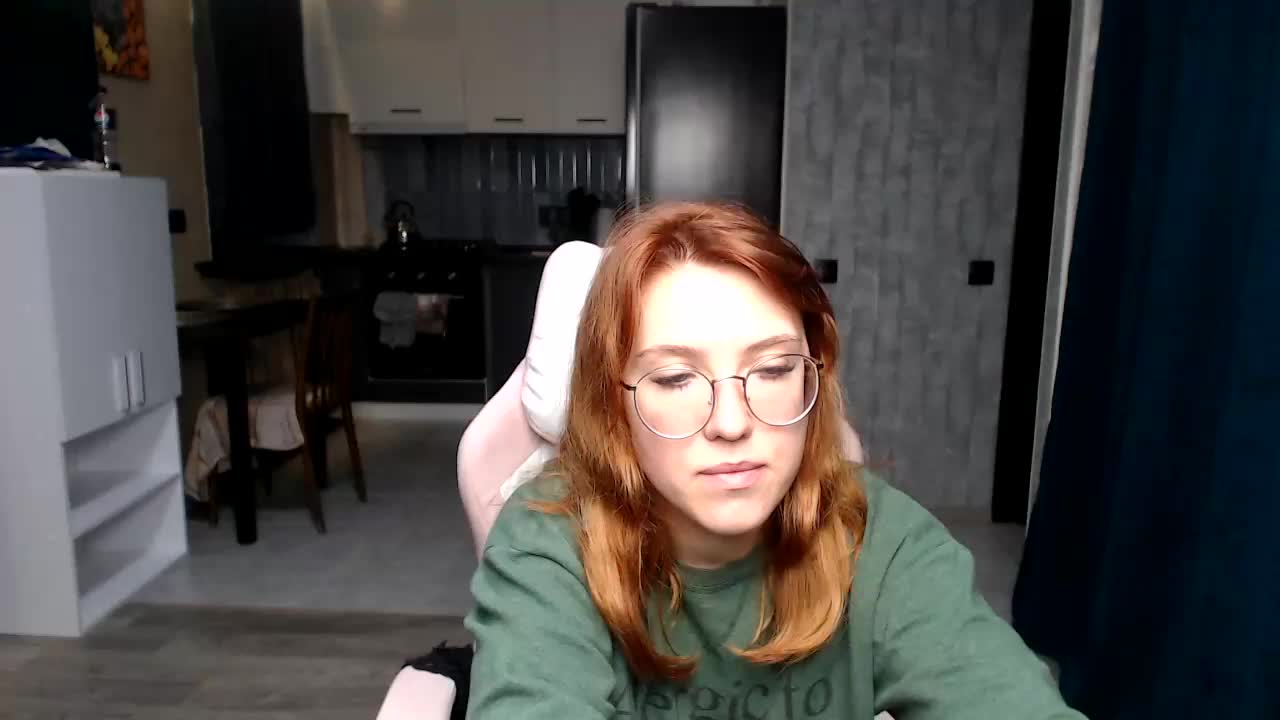 Regimasmile Cam Model Chat October 9, 2025