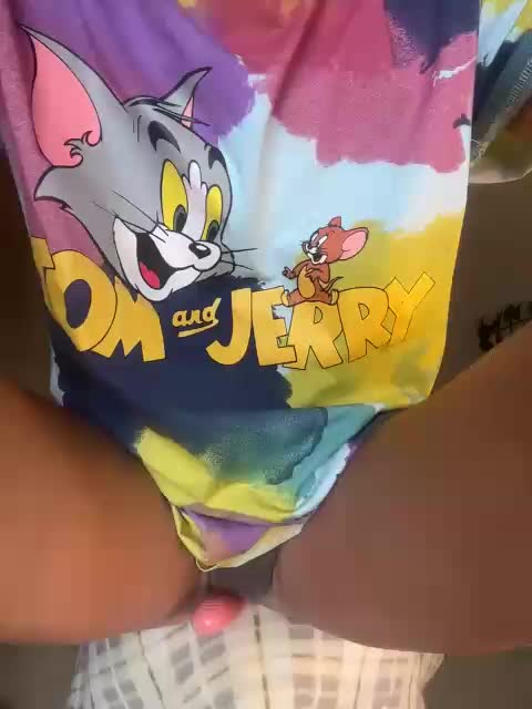 Karolina_Milf Cam Model Chat October 9, 2025