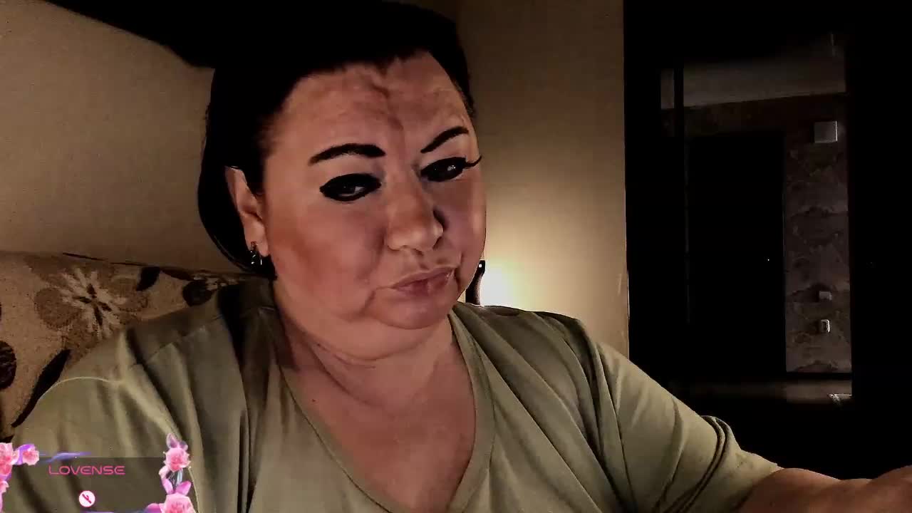 Alinahott1 Cam Model Chat October 9, 2025