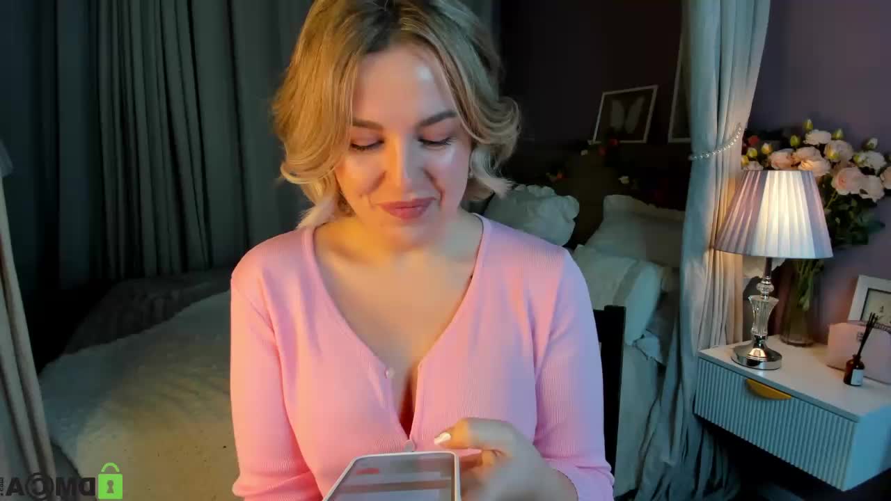 Nikki-Kai Cam Model Chat October 9, 2025