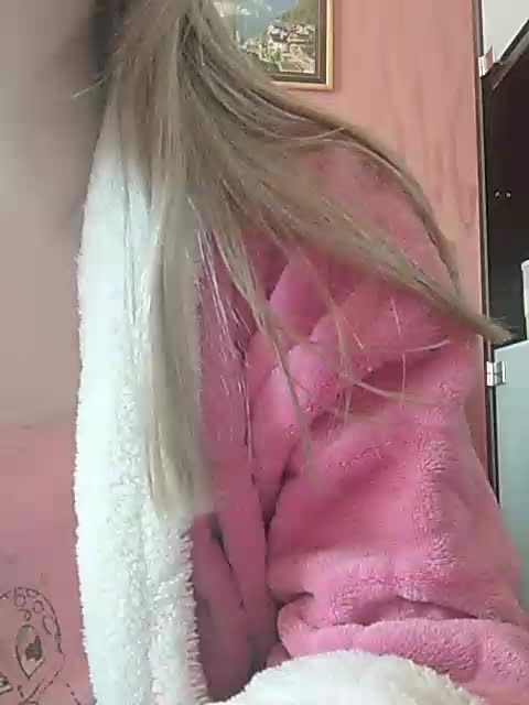 Xo4y-Tpax Cam Model Chat October 9, 2025