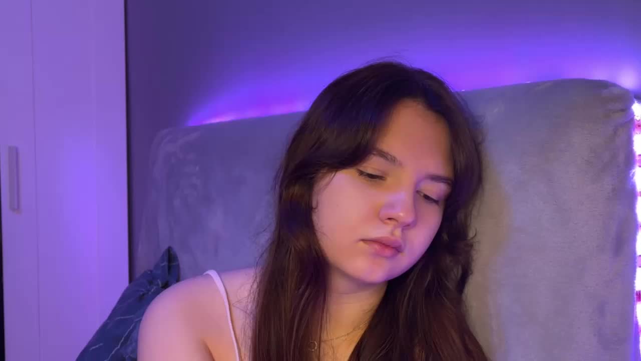 AlisaRichGold Cam Model Chat October 9, 2025