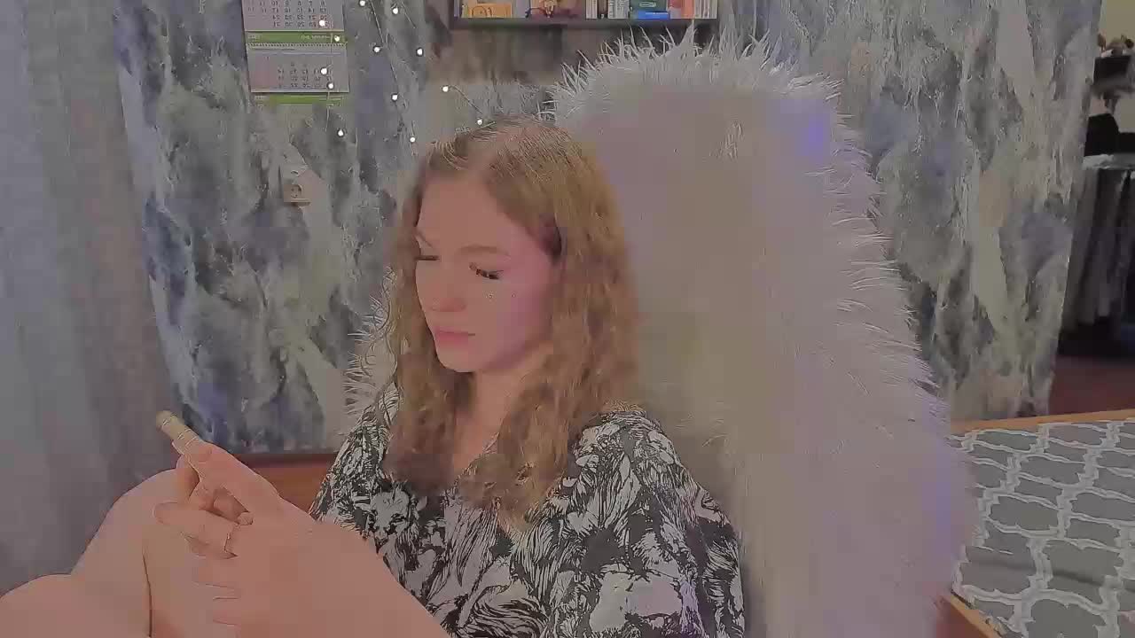 JuxxxsyBunx Cam Model Chat October 9, 2025