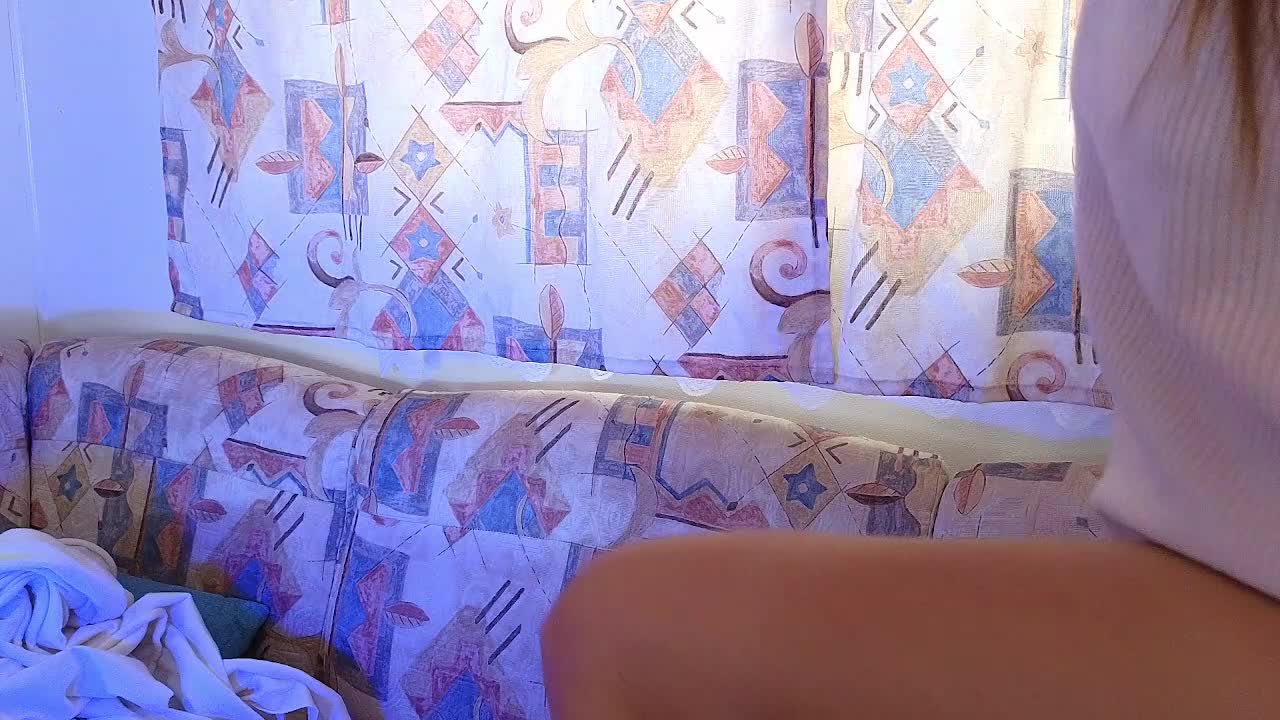 Miss_Milka Cam Model Chat October 9, 2025