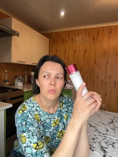 vik77777A Cam Model Chat October 9, 2025