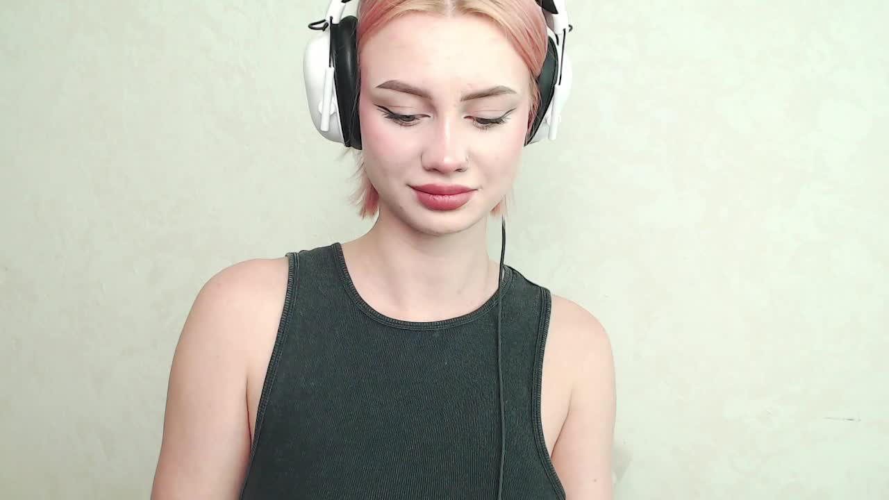 Ice-hot Cam Model Chat October 9, 2025