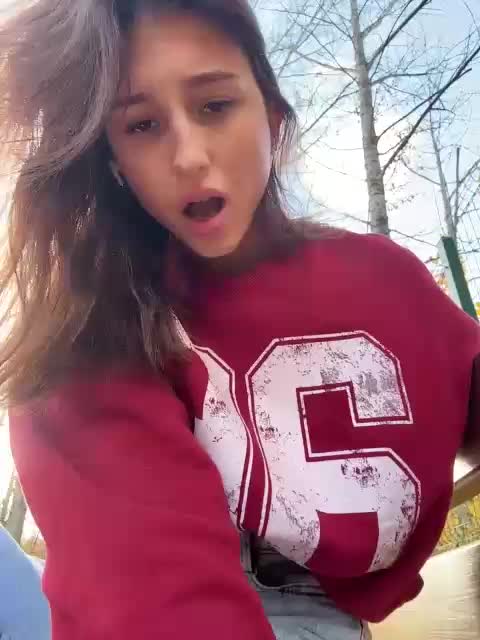 --Eva-22-- Cam Model Chat October 9, 2025