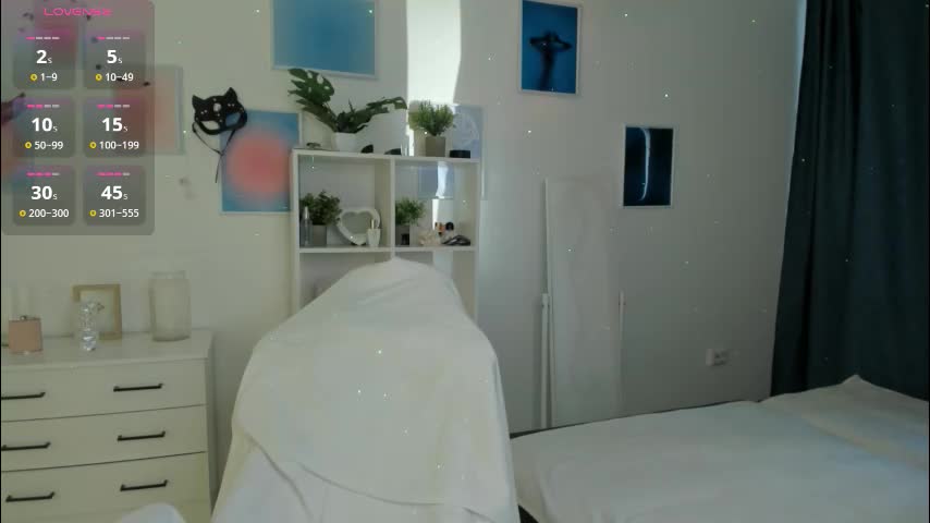 miavixxenn Cam Model Chat October 9, 2025