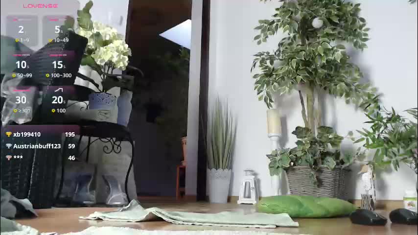 squirtmanica Cam Model Chat October 9, 2025