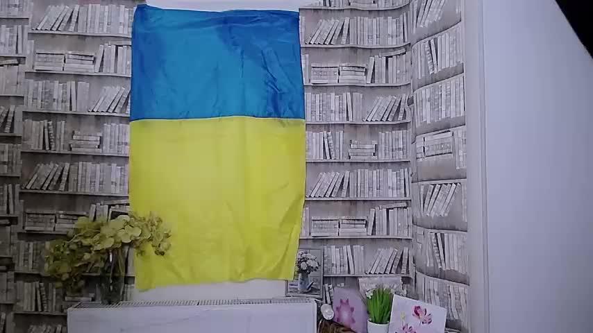 Lina_Star_S Cam Model Chat October 9, 2025