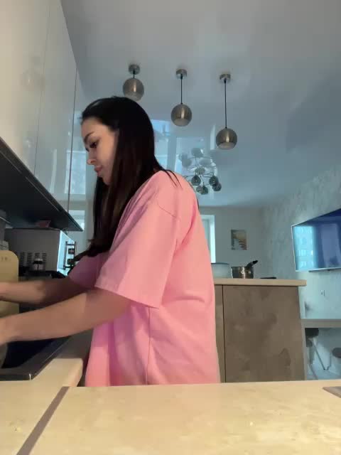 -Sasha-Orlova- Cam Model Chat October 9, 2025