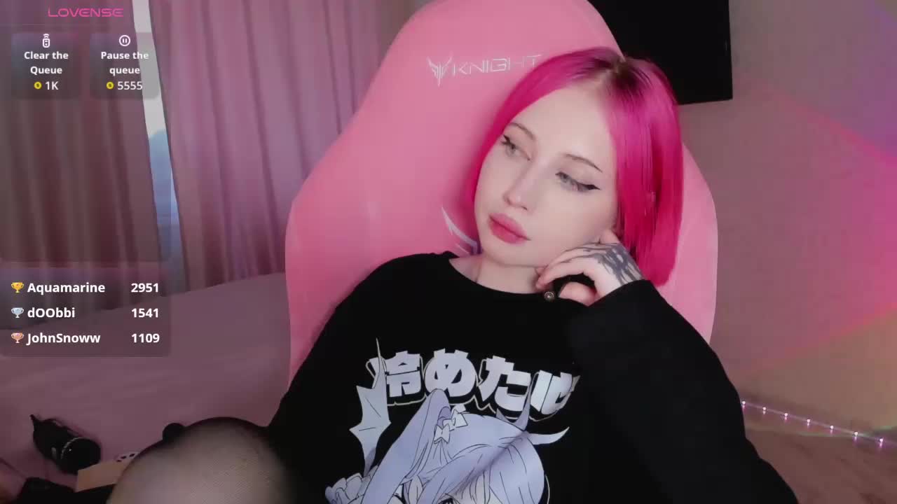 luvsoak Cam Model Chat October 9, 2025