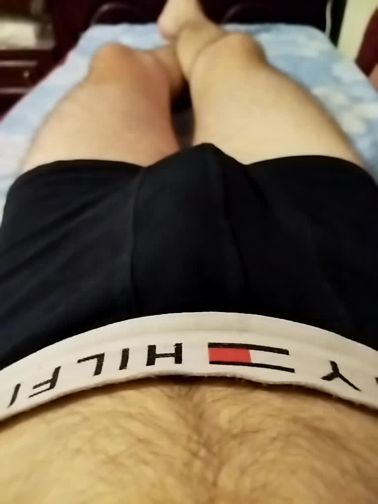 Mickey_17 Cam Model Chat October 9, 2025