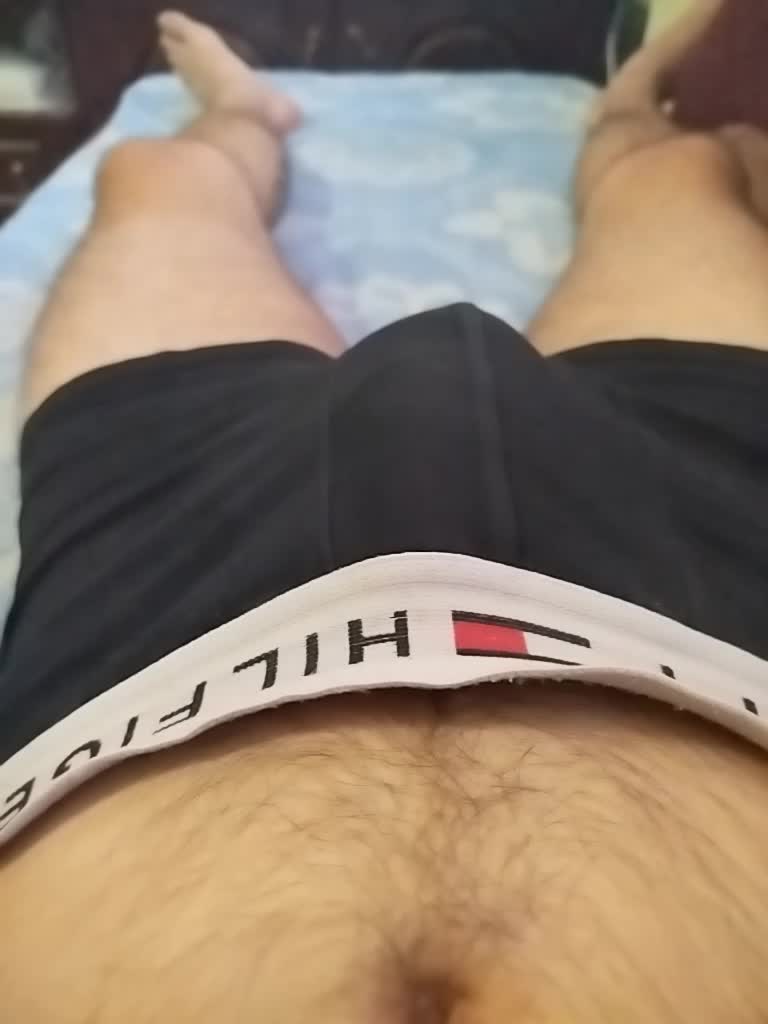 Mickey_17 Cam Model Chat October 9, 2025