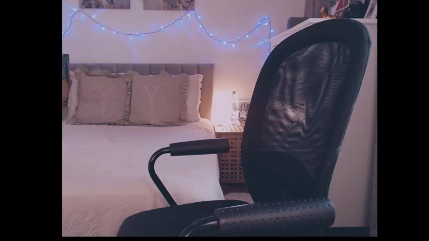 julialiones Cam Model Chat October 9, 2025